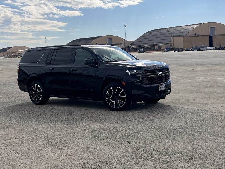 Luxury Black SUV — gallery