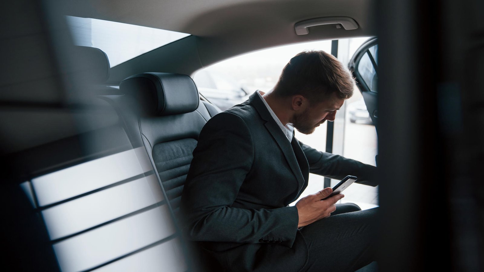 Limousine Service Arlington, VA
